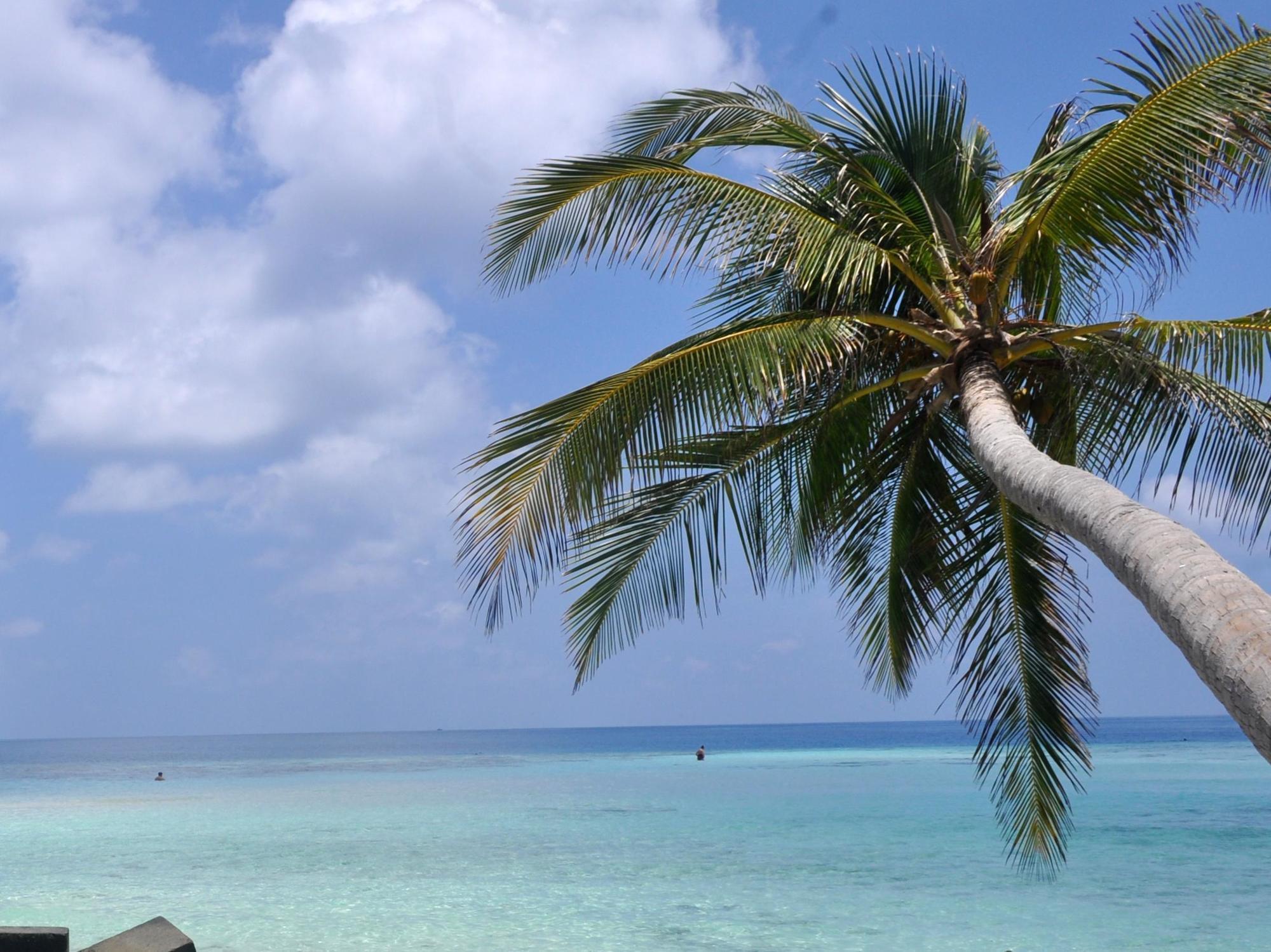 Water Breeze Hotel Maafushi Exterior photo